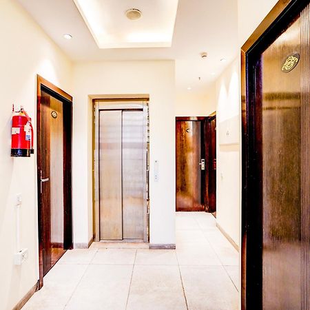Super Townhouse Pitampura West Enclave Hotel Делхи Екстериор снимка